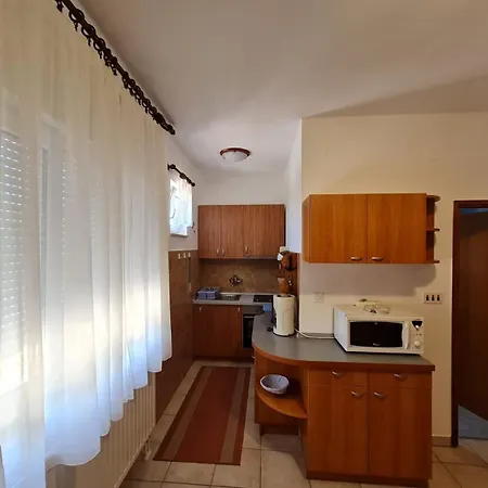 Raste Appartement Jezera